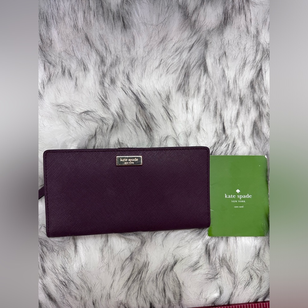 Kate Spade Newbury Lane mulled wine Bifold Wallet WLRU1601